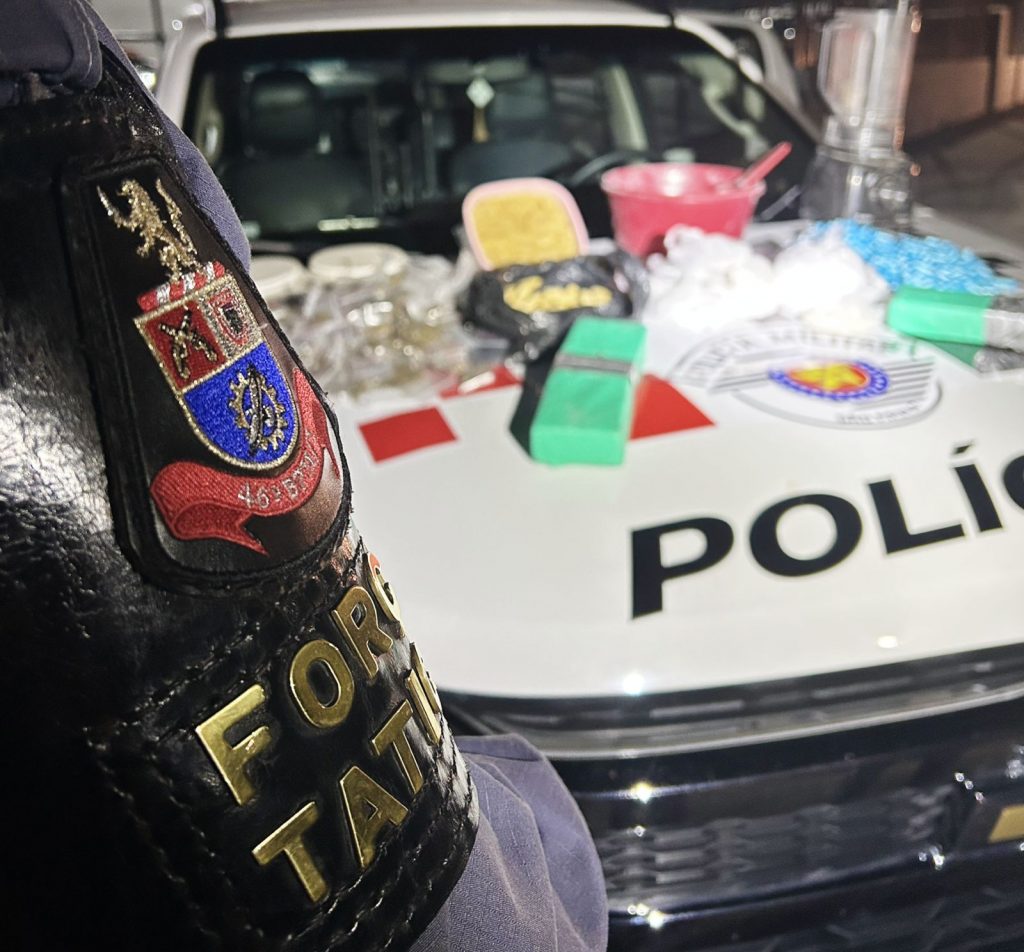 Três bolivianos são presos por tráfico internacional de drogas em São José dos Campos
