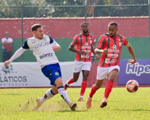 Valente, São José consegue empate com um jogador a menos contra Portuguesa Santista na Baixada