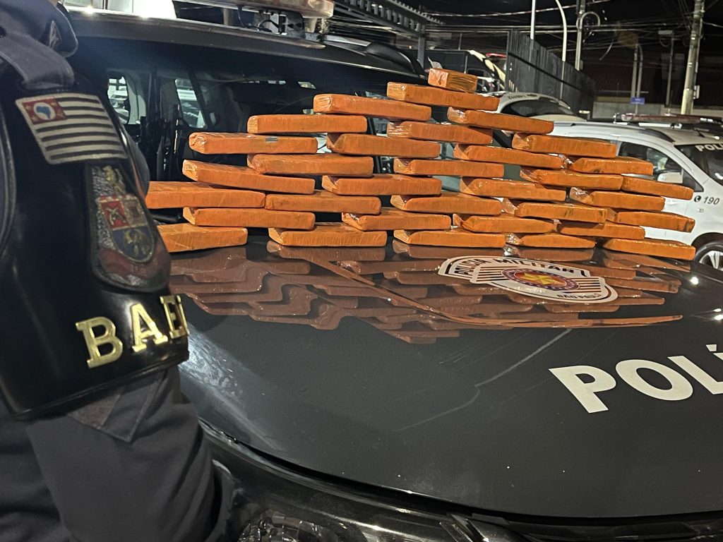 BAEP prende três homens com 18,6 kg de maconha em São José dos Campos