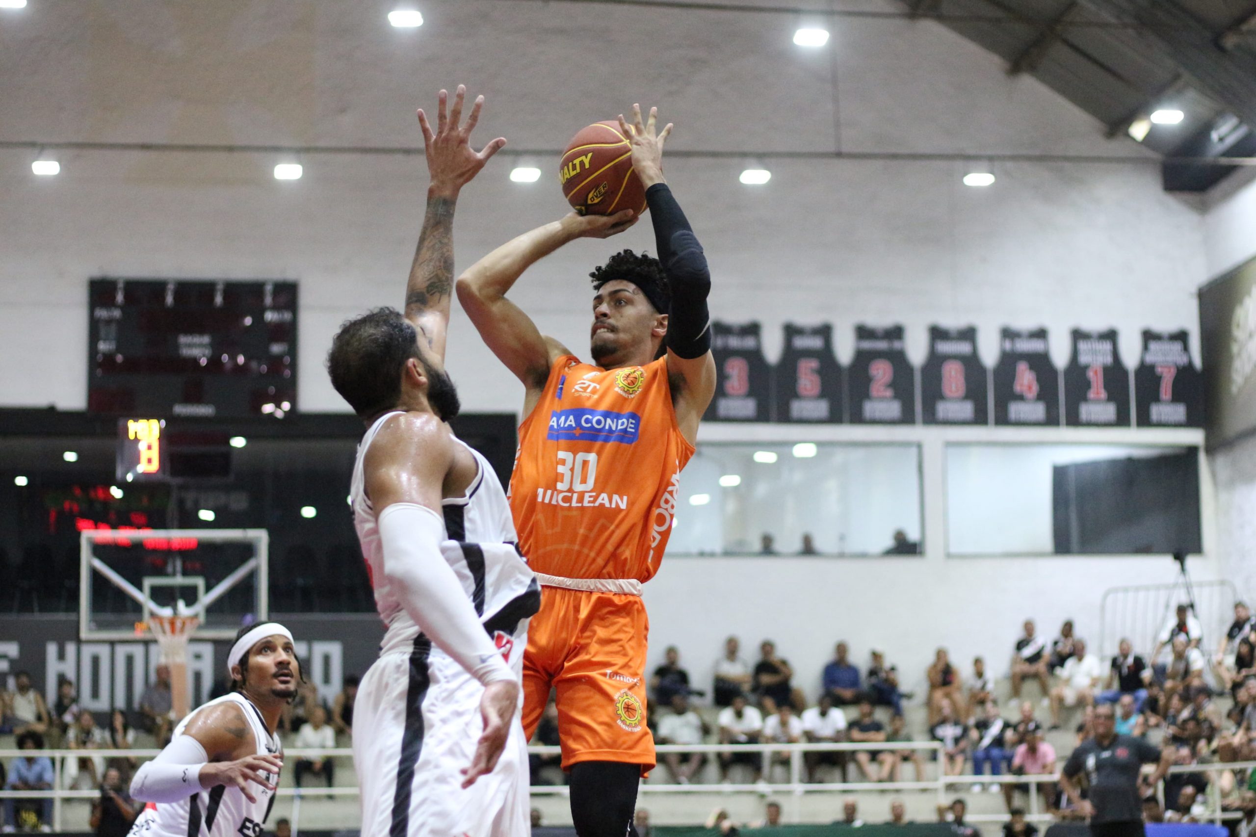 Basquete São José anuncia renovação do atleta Adyel para a temporada 2025/26