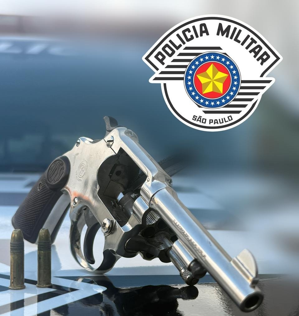 Homem tenta vender arma em supermercado e é preso em São José dos Campos