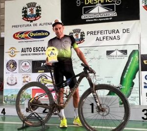 Por influência de amigos, atleta de Lorena é destaque no ciclismo amador mundial