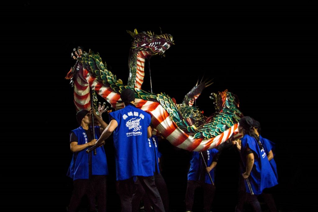 Dança do Dragão é atração na Festa das Cerejeiras em Campos do Jordão