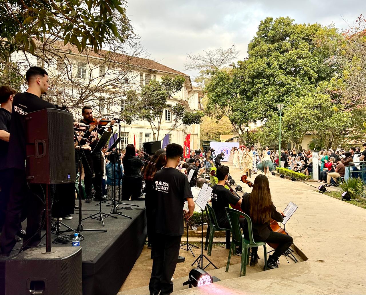 Vale Fashion 2025 exalta moda, pluralidade e sustentabilidade