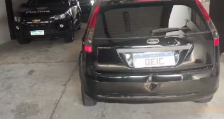 Apreendido carro usado em furto de mais de 100 notebooks em escola de Taubaté