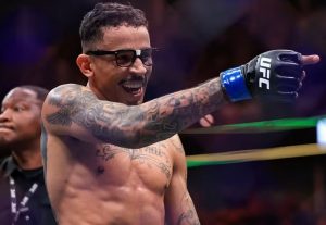Taubateano Carlos Prates dá show no UFC com nocaute espetacular nos EUA!