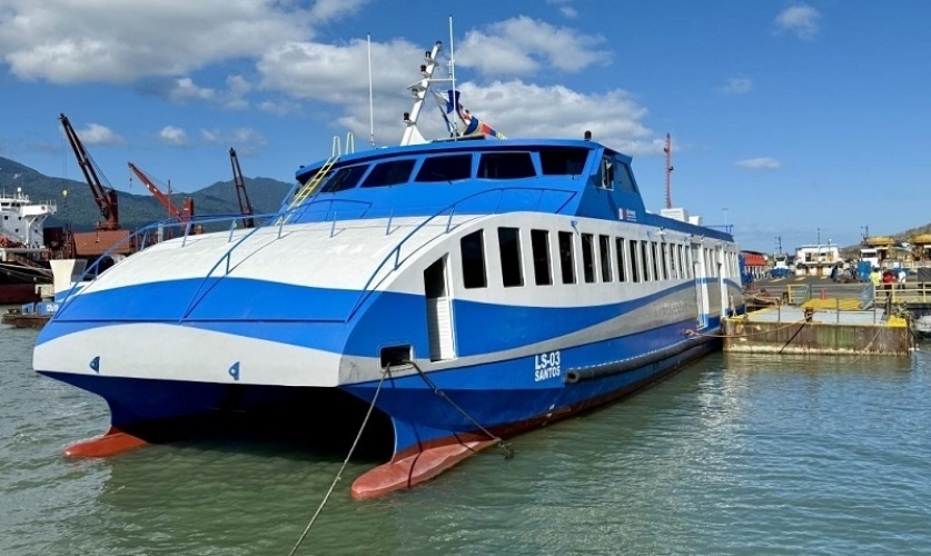Travessia São Sebastião-Ilhabela ganha lancha moderna