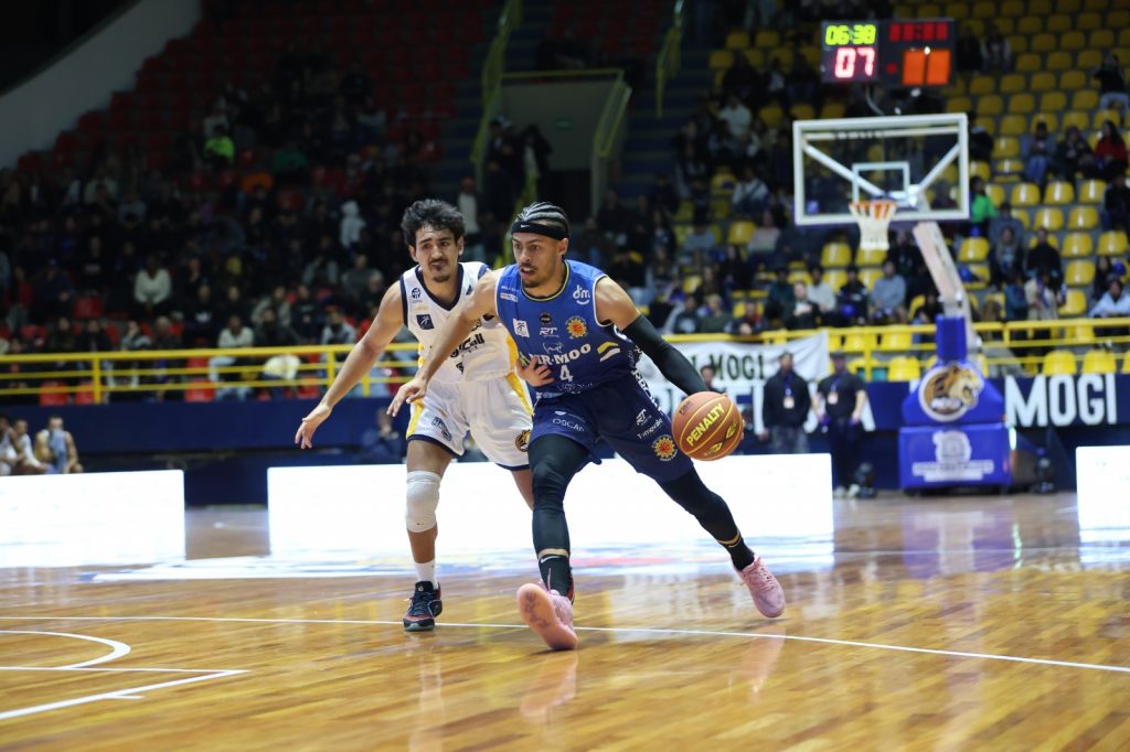 São José Basketball vence Mogi e mantém tabu no Campeonato Paulista