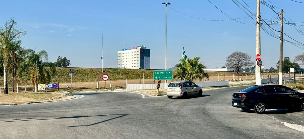 Ação policial tem reação e homem morto em estrada rural de Lorena 