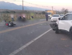 Colisão frontal entre carro e moto mata professora de 36 anos