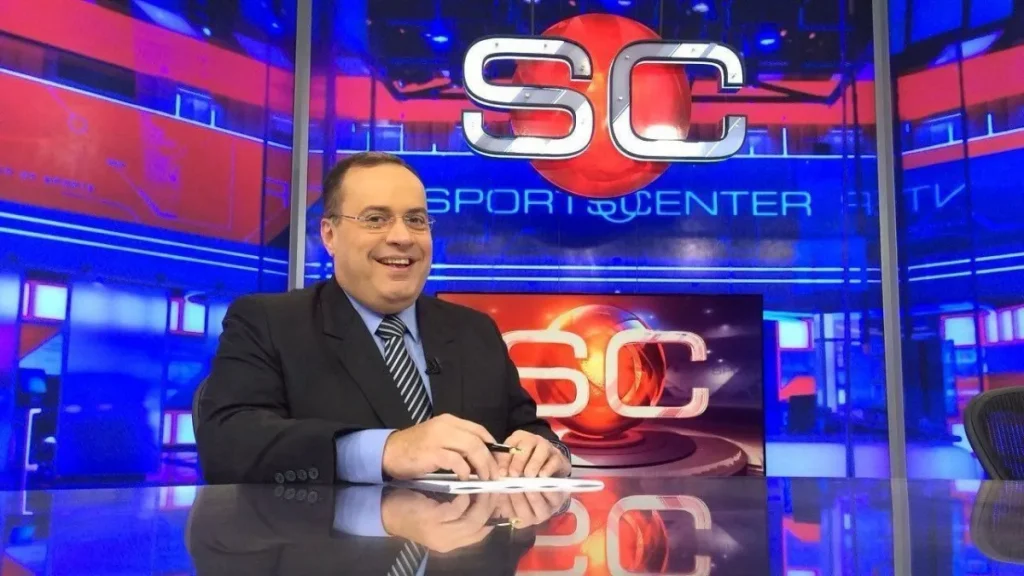 Morreu Paulo Soares Amigão, aos 63 anos, narrador da ESPN que marcou gerações no SportsCenter e em grandes coberturas esportivas.