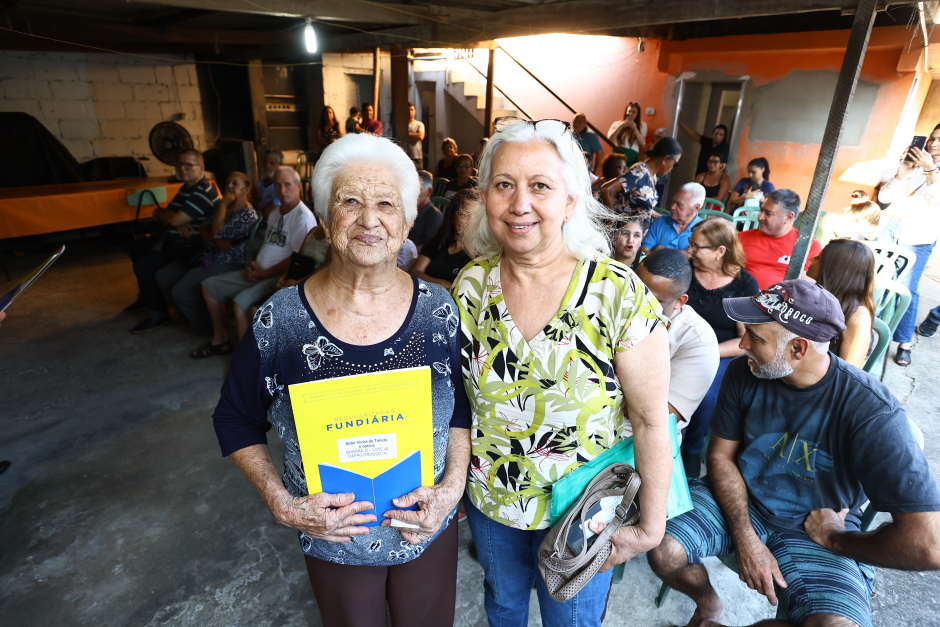 Regularização Fundiária 58 títulos foram entregues nesta semana em São José dos Campos