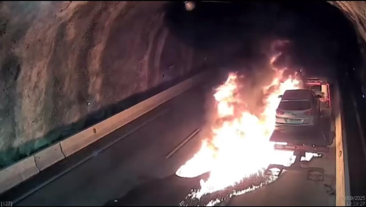 Incêndio no Túnel da Tamoios bloqueia acesso a São José dos Campos