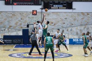 Vivo na briga pela classificação, São José Basketball vence o Bauru