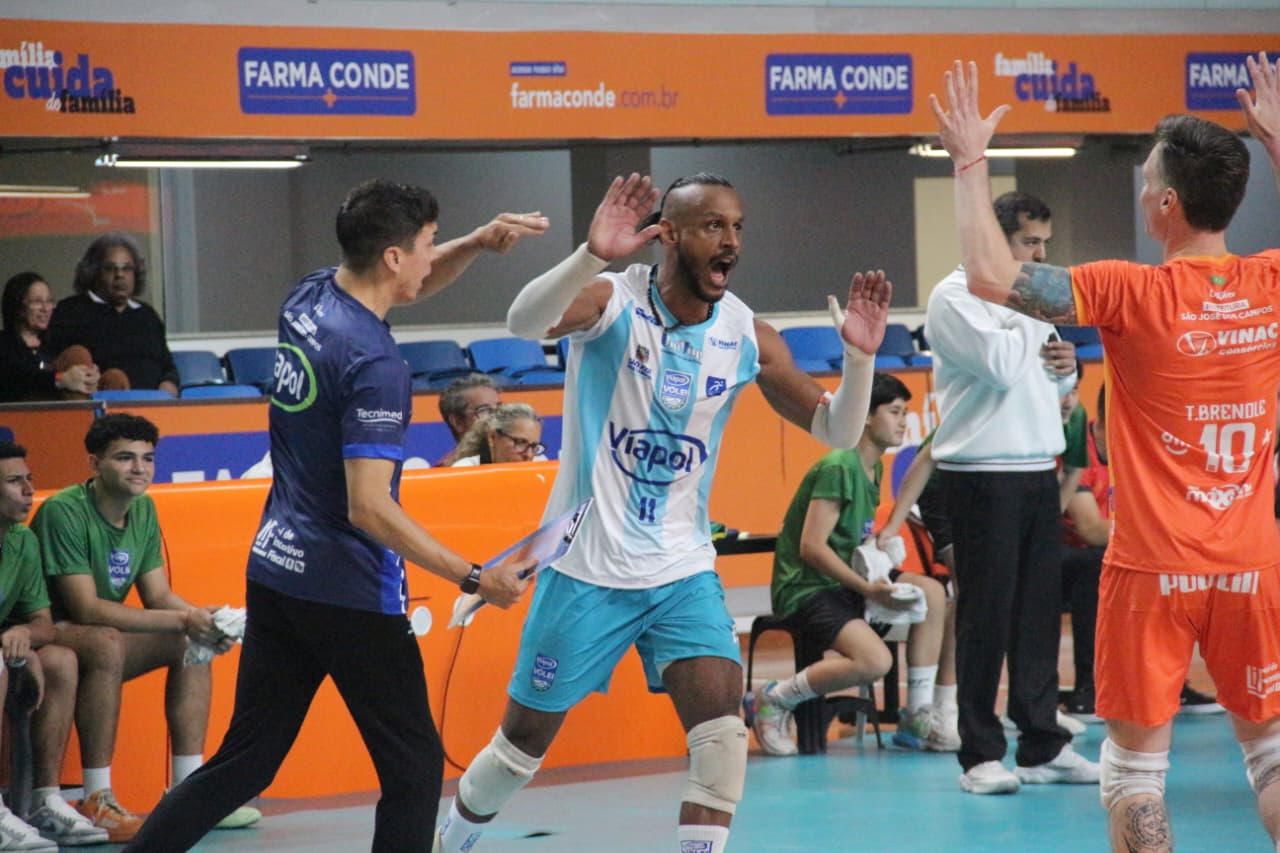 Primeira vitória no Paulista: Vôlei São José vence Praia Grande em casa