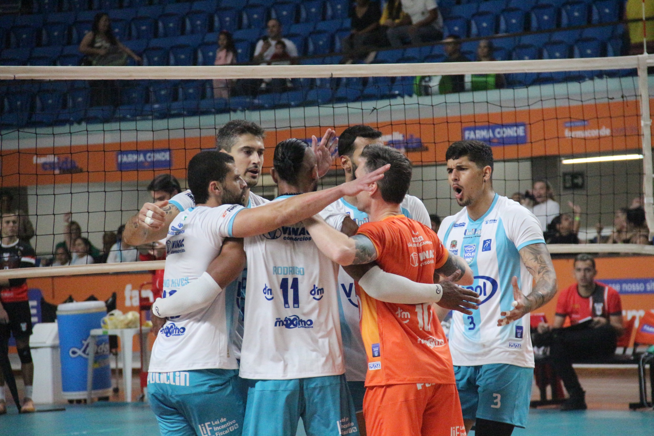 Torcida já pode garantir ingressos para jogo decisivo do Vôlei São José contra Mogi 