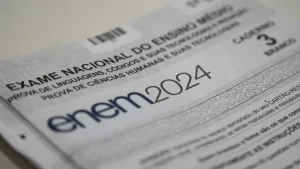Confira o ranking do Enem 2024 em São José dos Campos com todas as escolas, posições no Brasil e na cidade, médias gerais e destaques locais