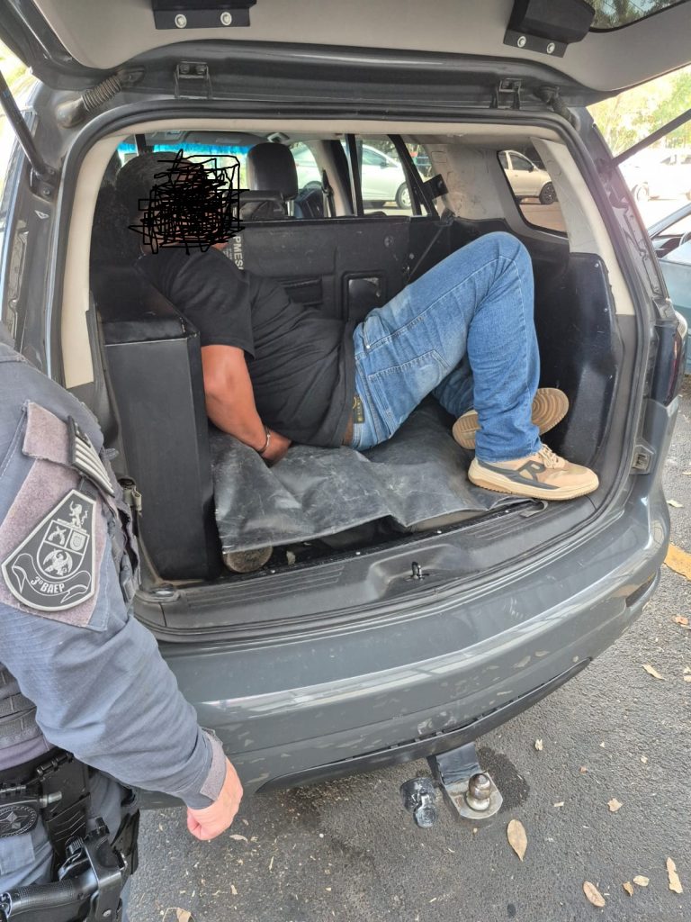 Foragido da Justiça por roubo é preso pelo Baep na Av. João Guilhermino