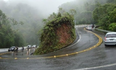 Devido à neblina, manutenção na Rodovia Oswaldo Cruz em Ubatuba é suspendida