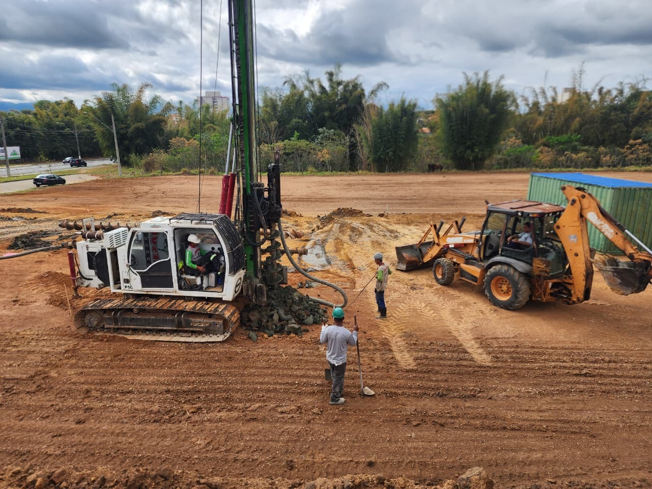 Base do Corpo de Bombeiros de Tremembé começa a ser construída 