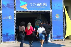 LogVale 2025 reúne especialistas em logística e comércio exterior em São José dos Campos