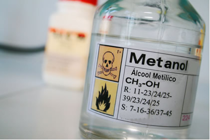 Metanol do crime organizado pode ter relação com intoxicações