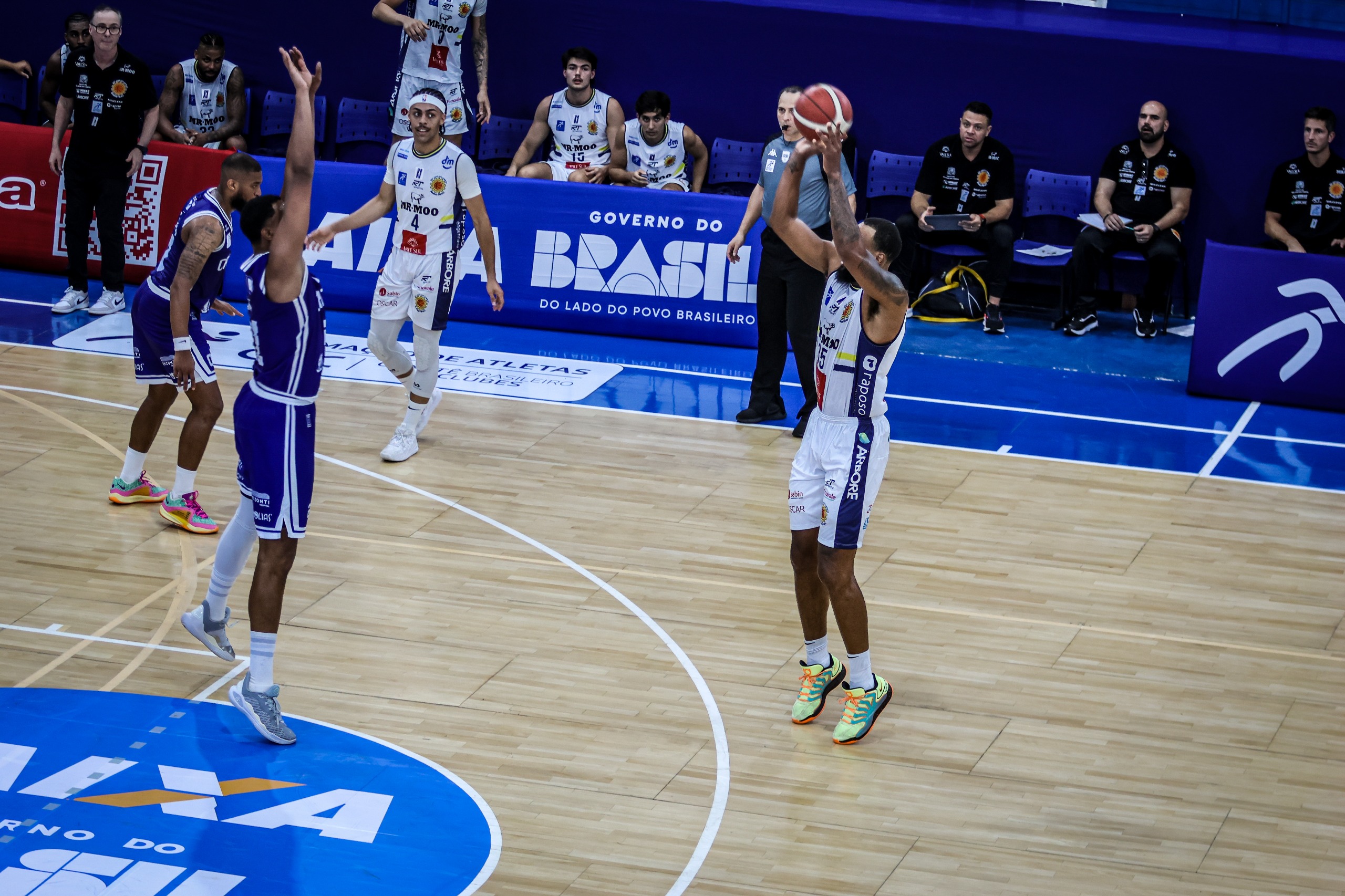 São José Basketball atropela cruzeiro em BH na estreia do NBB Caixa 
