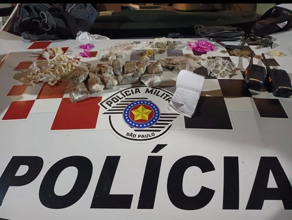Dupla é presa por tráfico de drogas em Cachoeira Paulista