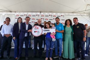 50 famílias recebem moradias do Programa Casa Paulista em Canas