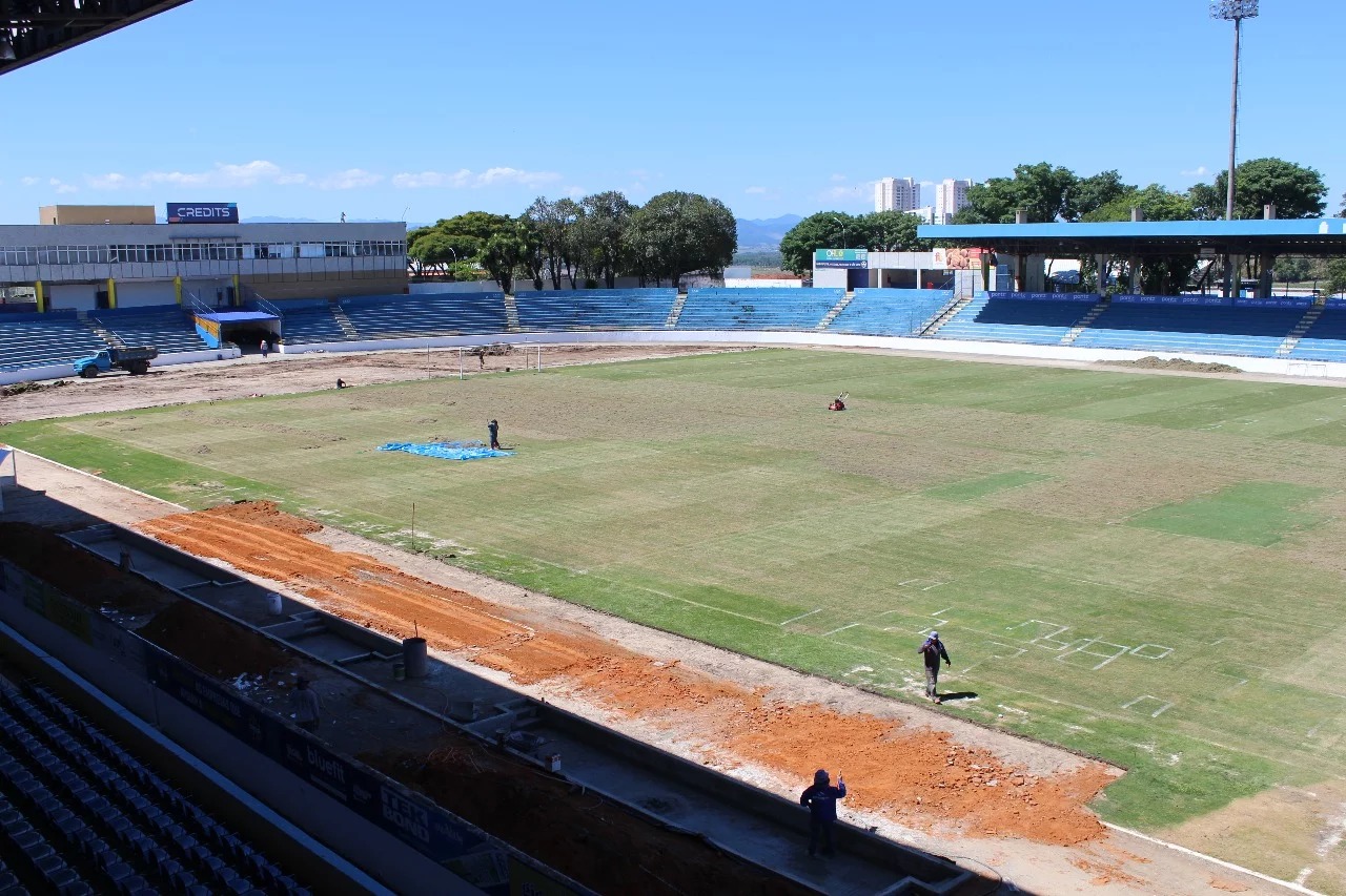 Estádio Martins Pereira em São José dos Campos segue em obras para a próxima temporada