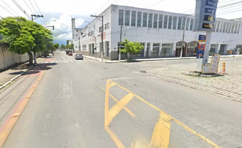 Motociclista de 21 anos morre em acidente na avenida João Pessoa, em Guaratinguetá