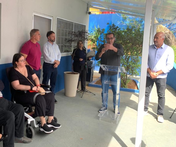 Anderson e secretário entregam nova UBS do Colonial!