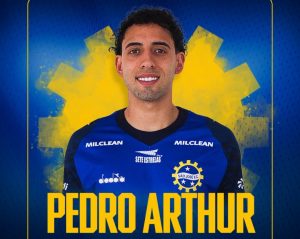 Com passagem pela Seleção de base, Pedro Arthur é confirmado no São José em 2026