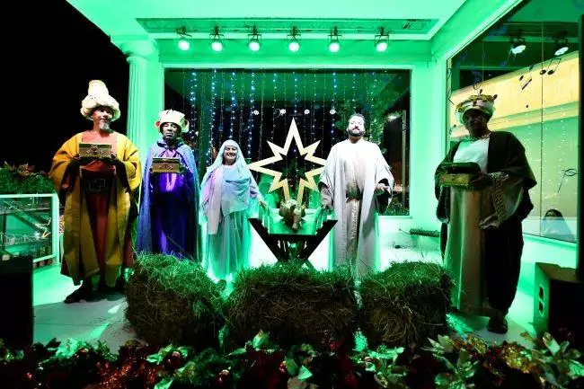 Programação natalina transforma a Cidade do Romeiro, em Aparecida, em cenário mágico 