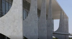 Linguagem neutra é proibida em órgãos públicos em todo o Brasil!