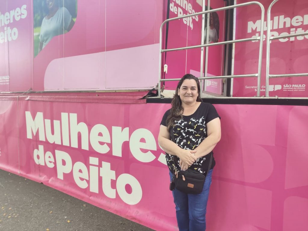 Carreta da mamografia faz exames gratuitos em São José dos Campos até sábado