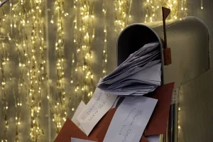 Mais de 17 mil sonhos: Cartinhas ao Papai Noel aguardam adoção no interior de SP