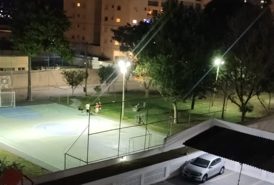 Aquarius Life Barulho na quadra da praça Valdir Leonel Fiebig volta a tirar o sossego dos vizinhos