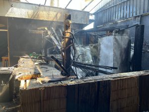 Incêndio em restaurante São José foi registrado na região central. Fogo atingiu bar e cozinha, sem vítimas, e foi controlado pelos bombeiros.