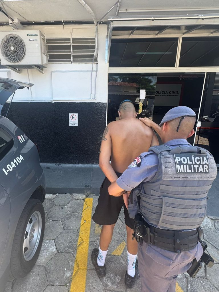 PM age rápido e prende três por tentativa de homicídio no centro lotado de Caraguá