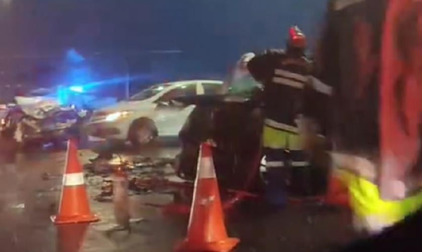 Acidente no Contorno Sul da Tamoios deixa casal morto e quatro feridos