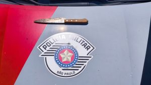 Ameaças, objetos arremessados e faca: caso de violência doméstica termina em prisão em São José