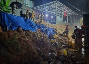 Dois idosos morrem durante chuva em ilhabela