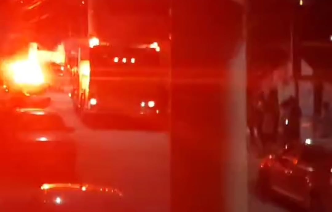 Incêndio em residência no Monte Castelo é investigado como crime em São José dos Campos