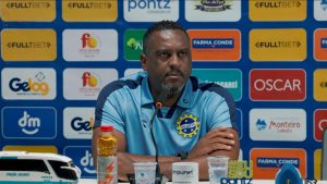 Jorge Castilho é apresentado como novo técnico do São José EC para a sequência da Série A-2