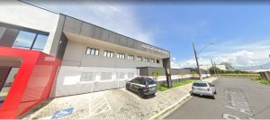 Polícia Militar atendeu ocorrência de homicídio dentro de residência no bairro Vila Passos, em Lorena.