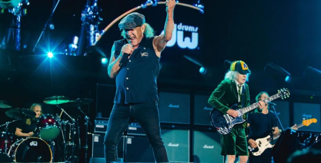 AC/DC reúne 70 mil no Morumb e marca retorno ao Brasil após 17 anos