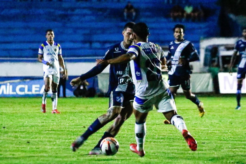 Festa da Águia no Joaquinzão; São José vence Taubaté por 2 a 1!