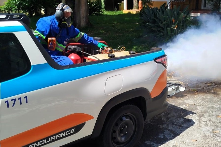 Aplicação de fumacê ocorre de segunda a sexta-feira em todas as regiões da cidade