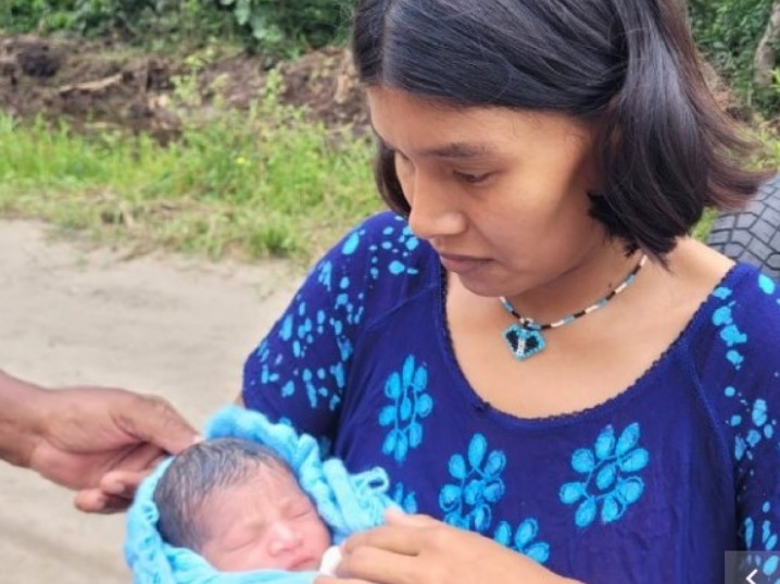 Resgate em aldeia indígena salva mãe e bebê após enchente em São Sebastião